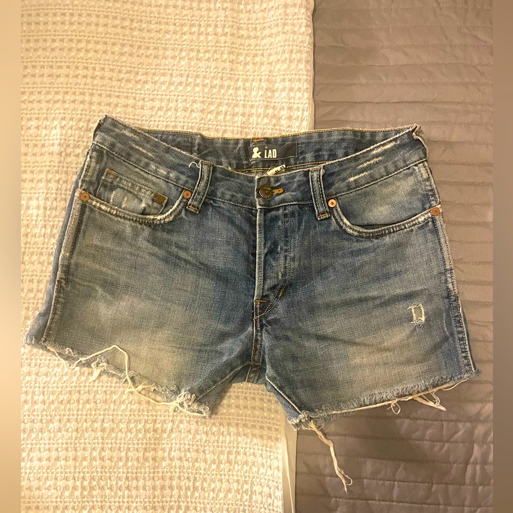 H&M Cuttoff Shorts - Men’s 31